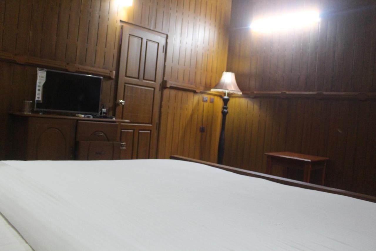 Hotel Nikhil Ayurvedic Heritage Varkala Exteriér fotografie
